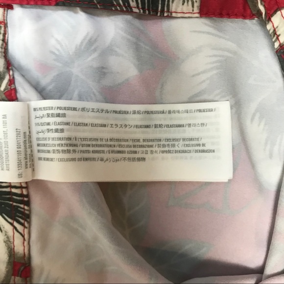 Abercrombie & Fitch Red Green Swim Trunks Size 30 - Picture 4 of 4